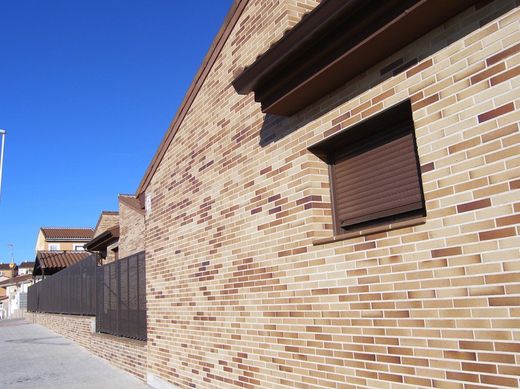 Pallet Maó caravista clínquer Guadarrama 236x114x50mm 608 u.