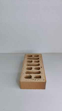 Pallet Maó caravista clínquer Guadarrama 236x114x50mm 608 u.