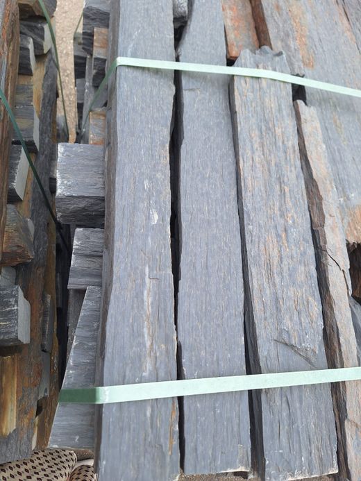 Palette Unregelmäßiges Steinmauerwerk Schwarz Anthrazit Piedras de Galicia