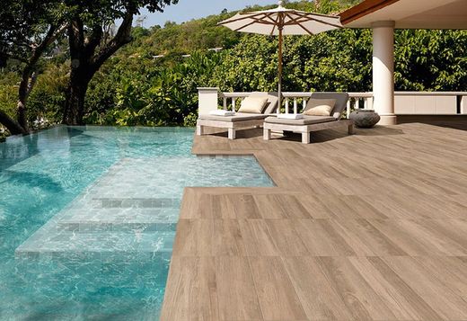 Non-slip porcelain step 120x32x3 Hyde Park Natucer