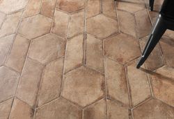Peldaño porcelanico antideslizante 22,5x33x4 D'Anticato Marrone Natucer