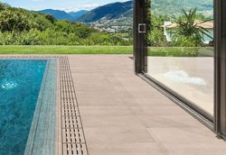 Peldaño porcelanico antideslizante  120x32x3 Tucson Natural Natucer