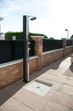 Bubbelduschkar för utomhusbruk 9x80x80 cm