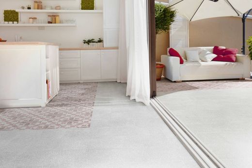 Porcelanato Santa Mónica 25x25 antiderrapante 1,00m2 16 peças Keros