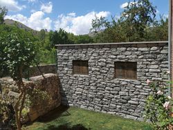 Επίστρωση σκυροδέματος Berna Ash Verniprens