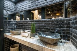 Płytki ścienne London Black 2x6,5x21cm Verniprens