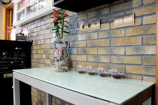 Płytki ścienne Oxford Bristol 2,5x5,5x24cm Verniprens