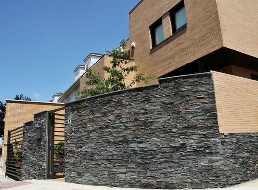 Επένδυση Varadero Vulcano Verniprens