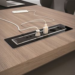 Versaturn network + usb sockets