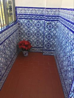 Handbeschilderde Sevilliaanse plint mod.103