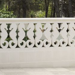 Cokół Teby Verniprens